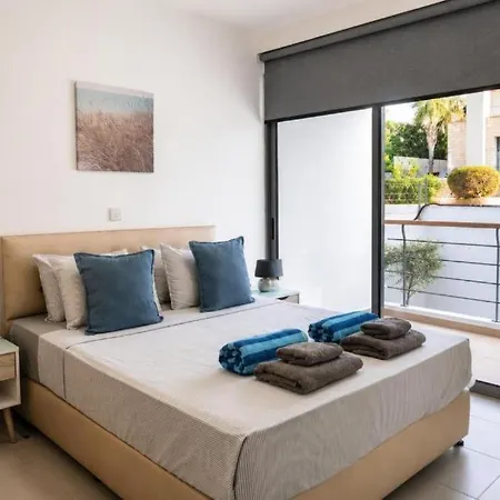 Villa Blue Infinity 33 Neo Chorio